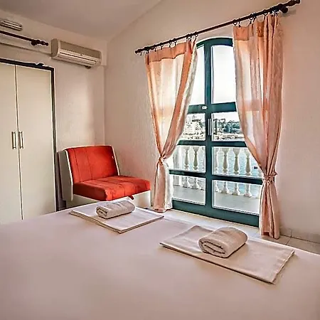 Hotel David And 3*